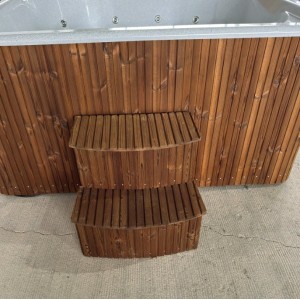 Fiberglass square hot tub with integrated heater / 220cm Quadro