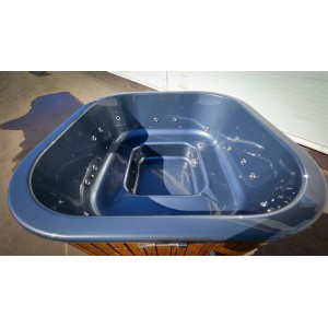 Acrylic square hot tub with external heater / 202cm Quadro