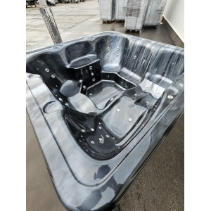 Akrilinis jacuzzi kubilas su integruota krosnele / 245cm Quadro