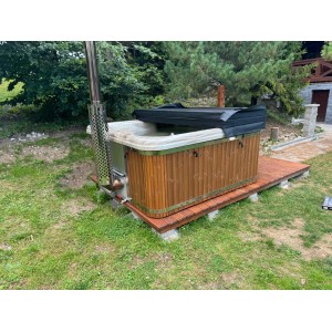 Acrylic jacuzzi hot tub with external heater / 220cm Quadro