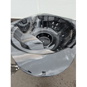 Acrylic square hot tub MARBLE 200 with integrated heater / 200cm Quadro