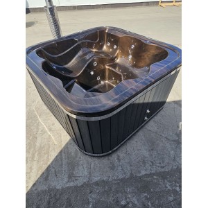 Acrylic square hot tub LOUNGE with integrated heater / 204cm Quadro
