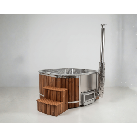 Acrylic square hot tub with horizon heater