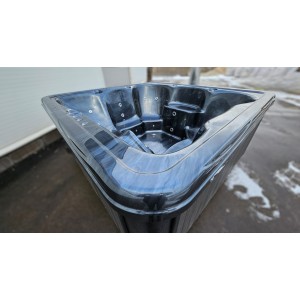 Akrilinis jacuzzi kubilas su integruota krosnele / 245cm Quadro