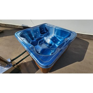 Akrilinis jacuzzi kubilas su išorine krosnele / 220cm Quadro