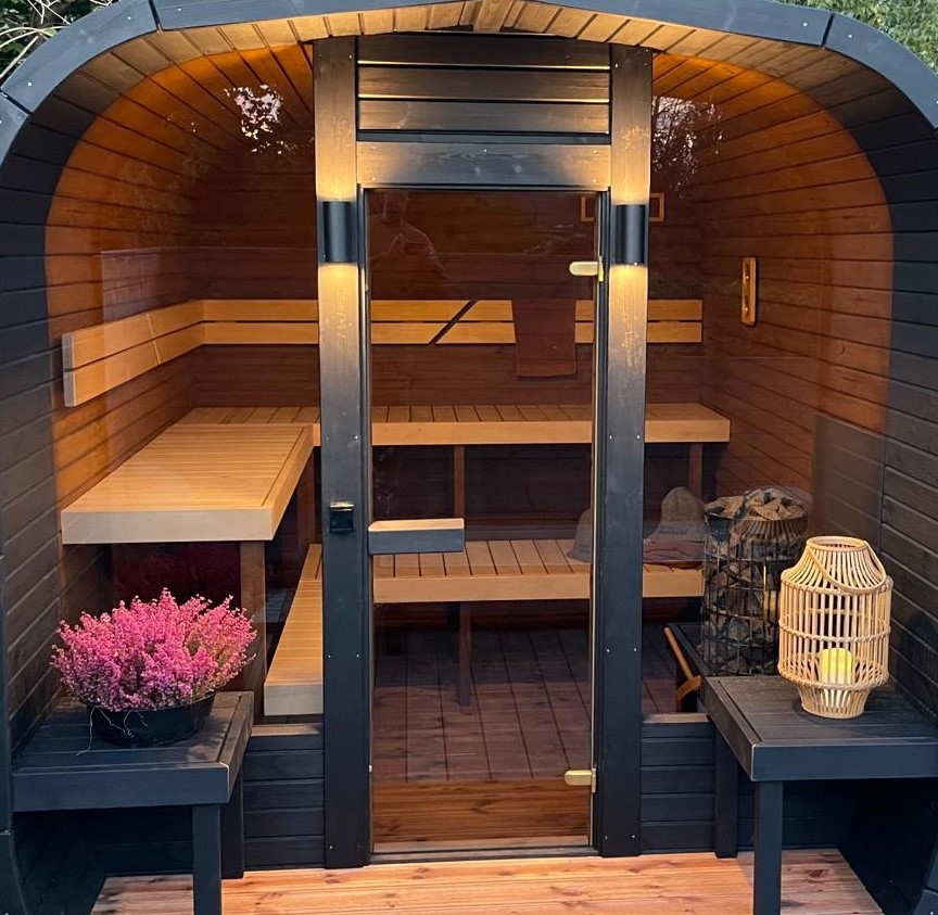 Front panoramic windows