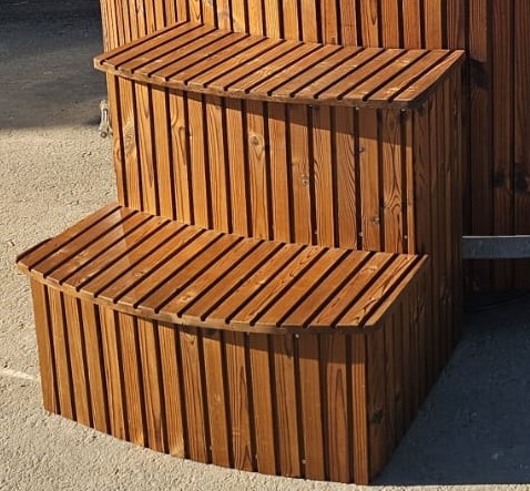 Standard hot tub stairs